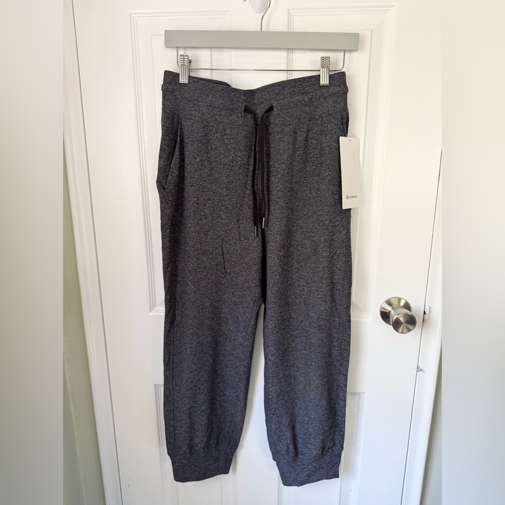 Lululemon Crop Jogger *NWT*